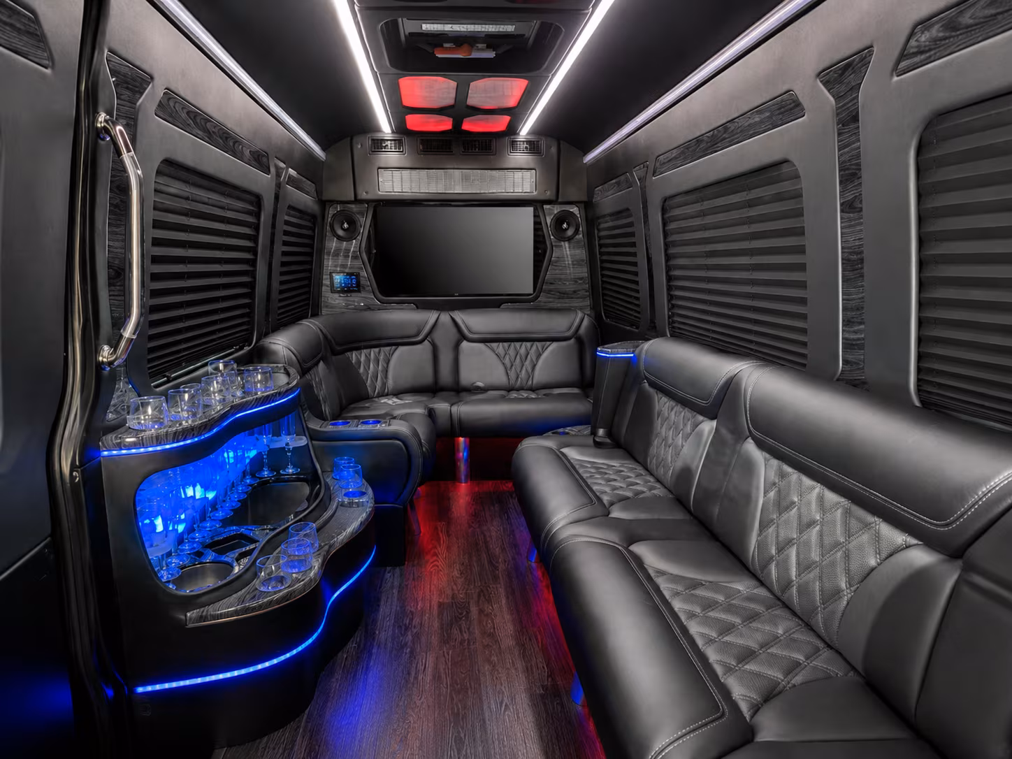 book your newark prom bus early for the best selection