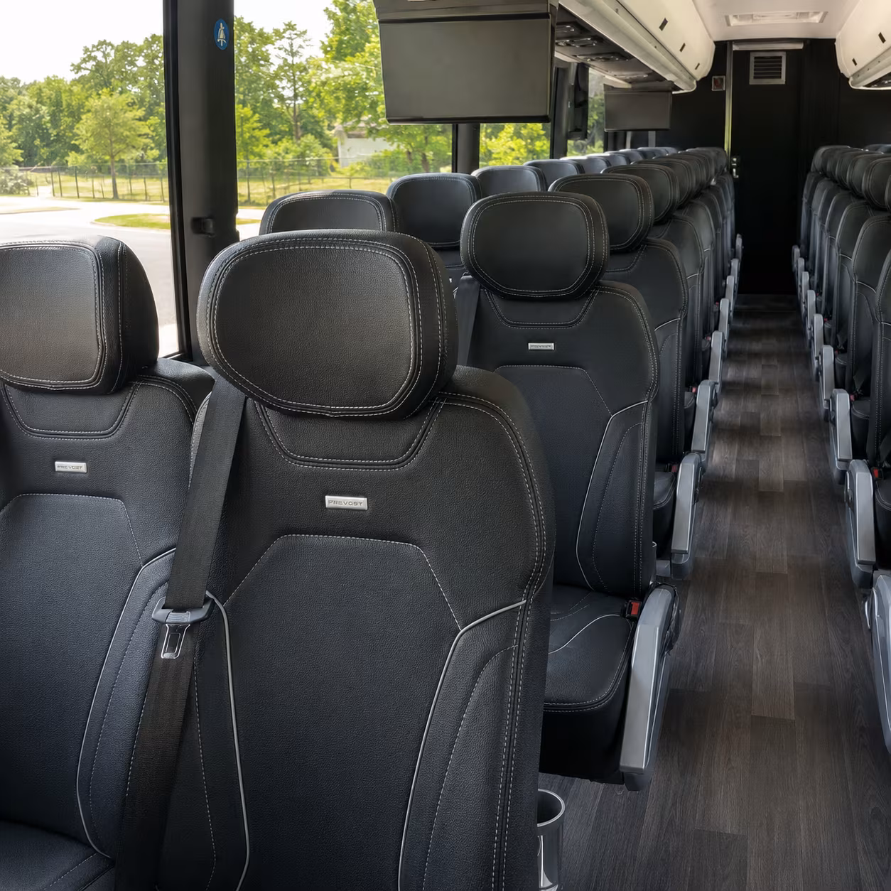 newark bus rental service area