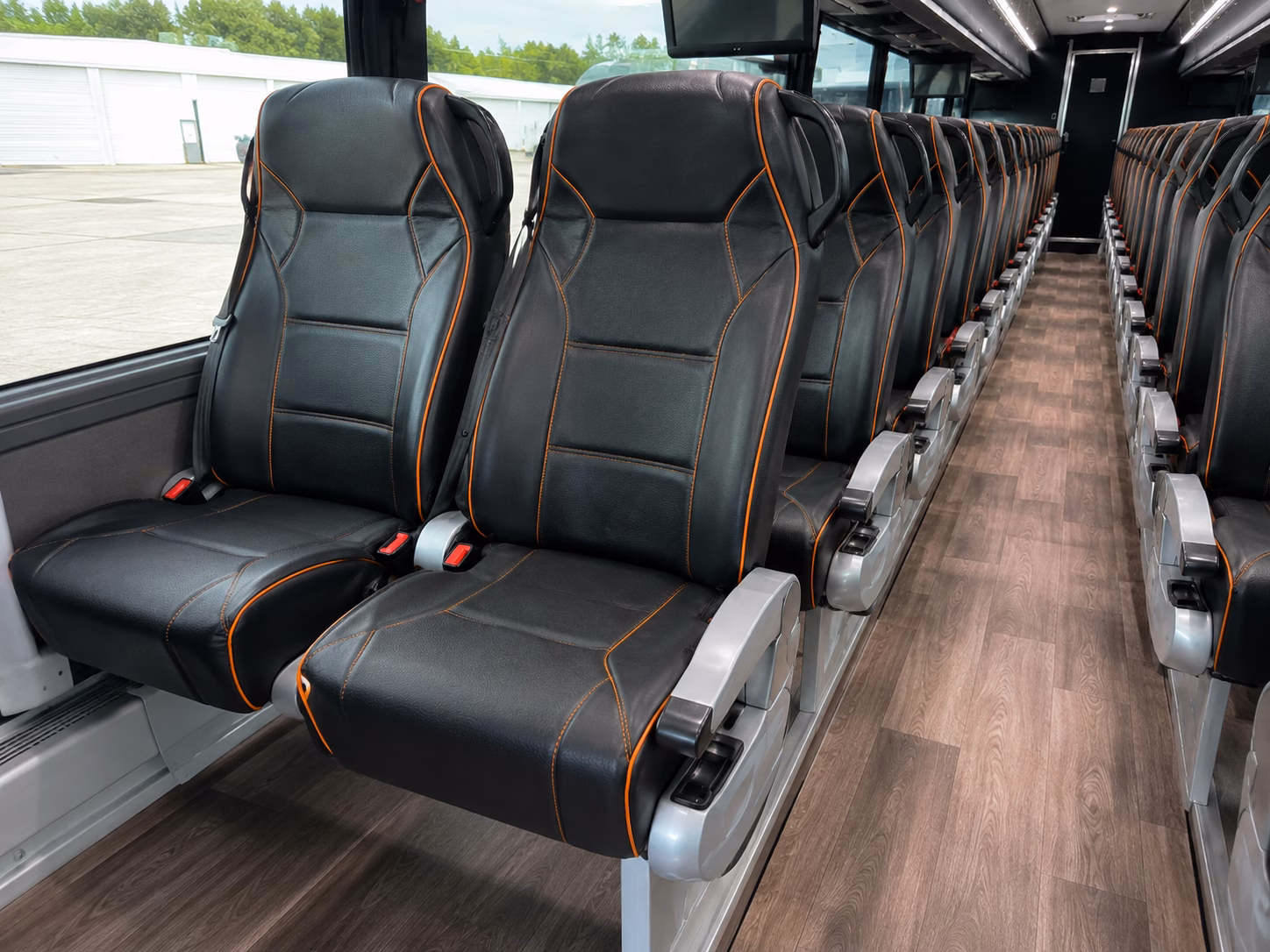 newark hospital and campus shuttle bus rentals